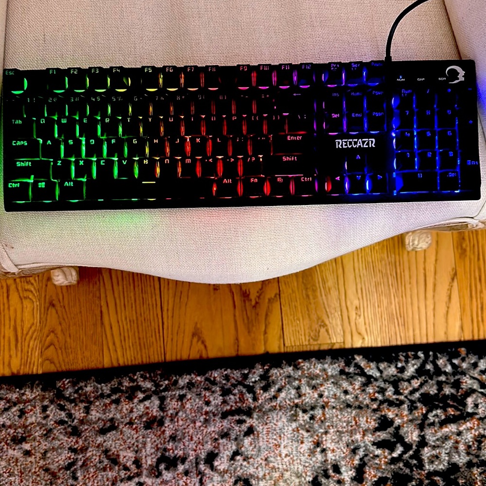 Reccazr mechanical backlight RGB keyboard. Full 104 key size. Wired.